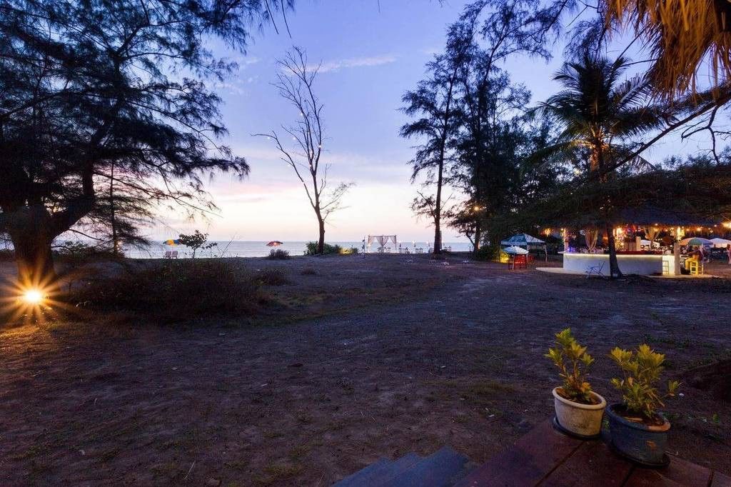 Micky Monkey Beach At Maikhao Beach Hotel Mai Khao Luaran gambar